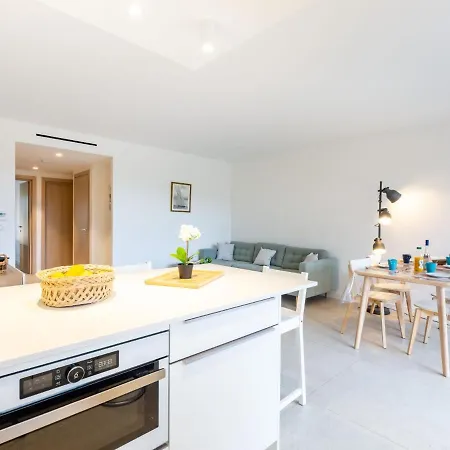 アパート Les Coteaux Du Preconil-4 By Interhome *