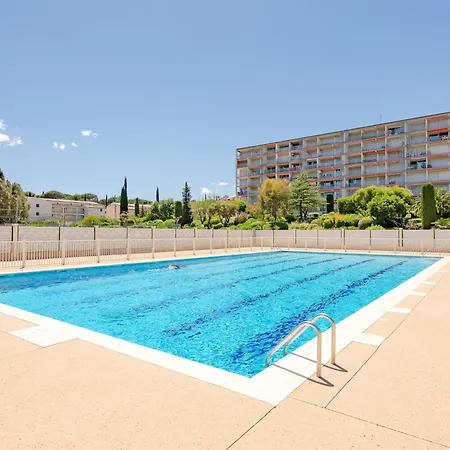 Les Coteaux Du Preconil-4 By Interhome