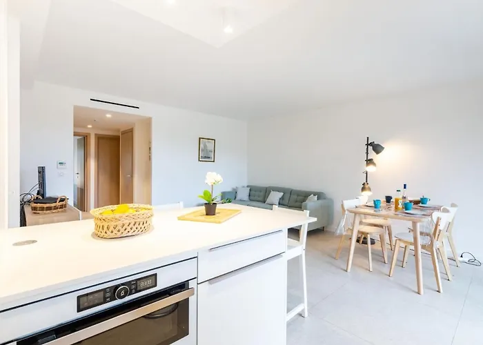 Appartement Les Coteaux Du Preconil-4 By Interhome *