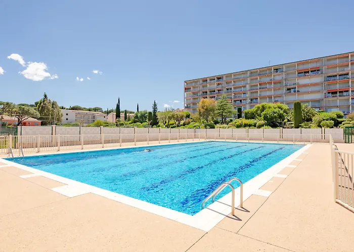 Les Coteaux Du Preconil-4 By Interhome